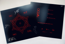 ART PRINT S PODPISY k 2LP - NIC BLÍŽ, NIC DÁL 